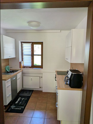 2 Zimmer Wohnung mit EBK und Terrasse