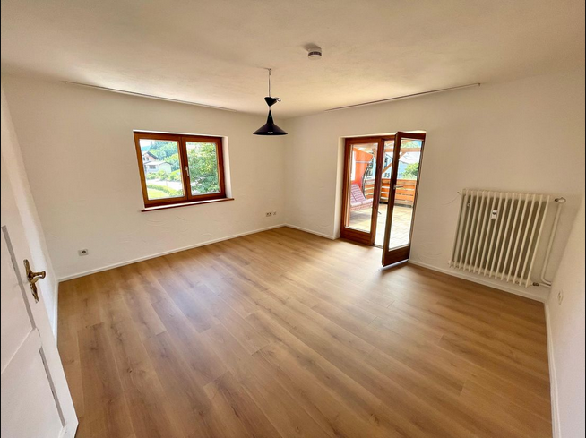 3-Zimmer-Wohnnung mit Balkon und Terrasse